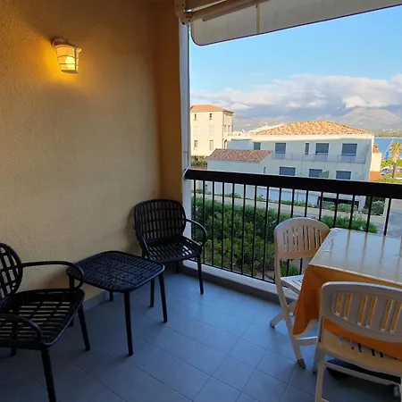 Vue Proche Du Port Apartment